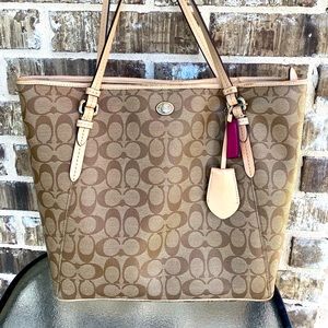 Coach Shoulder Bag
